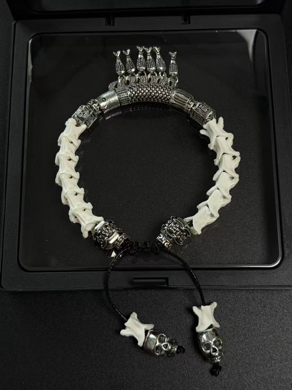 Real Snake Bone Bracelet – Skull Charm, Fish Scale Centerpiece & Bone Bead Gothic Dark Style