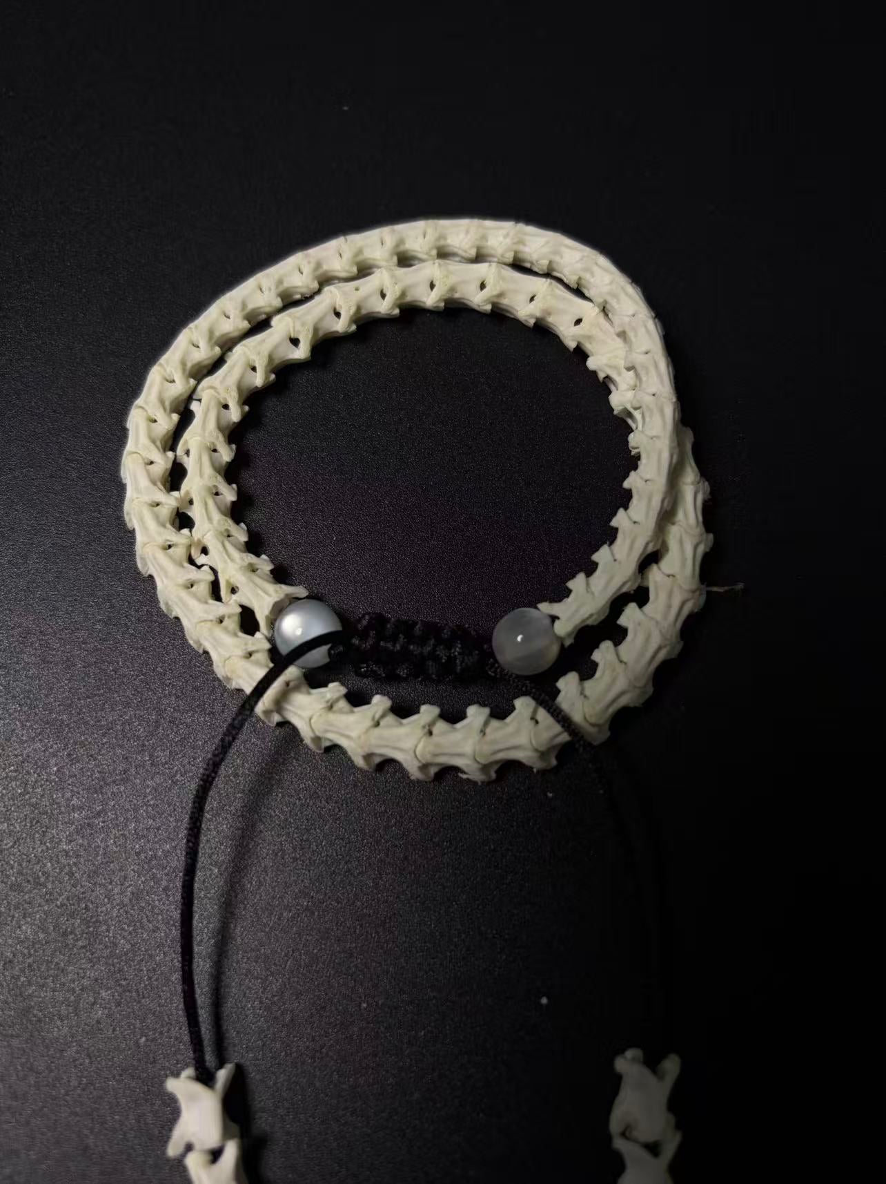 Real Snake Bone Wrap Bracelet – Pure Vertebrae Chain, Double Wrap Adjustable | Raw Dark Style
