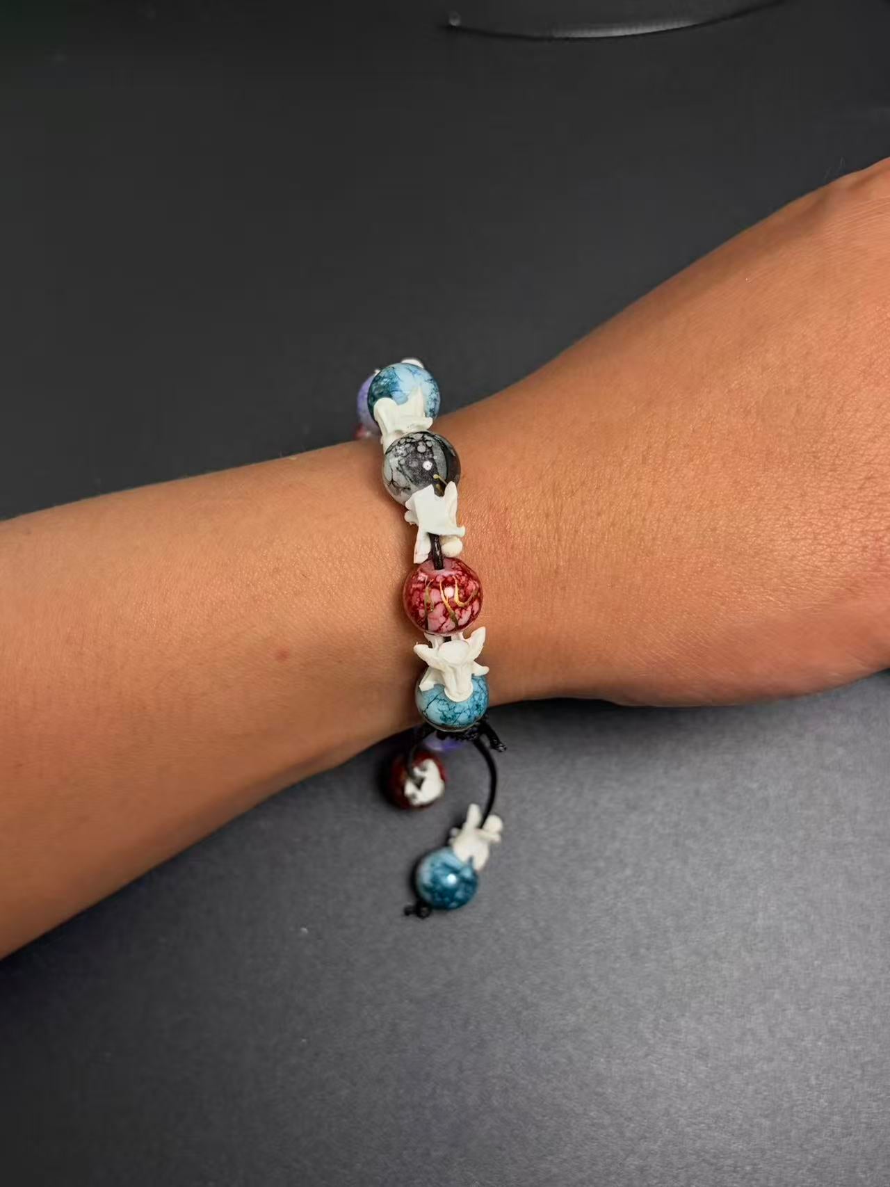 Real Snake Bone Bracelet – Seven Color Crackle Glass Beads & Vertebrae Spacers | Chakra Rainbow Dark Style