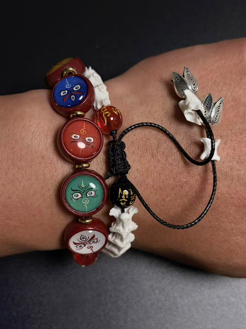 Real Snake Bone Bracelet – Five Wealth Gods Thangka Hand-Painted Disc Beads, Five Colors & Silver Butterfly Charm | Tibetan Fortune Jewelry