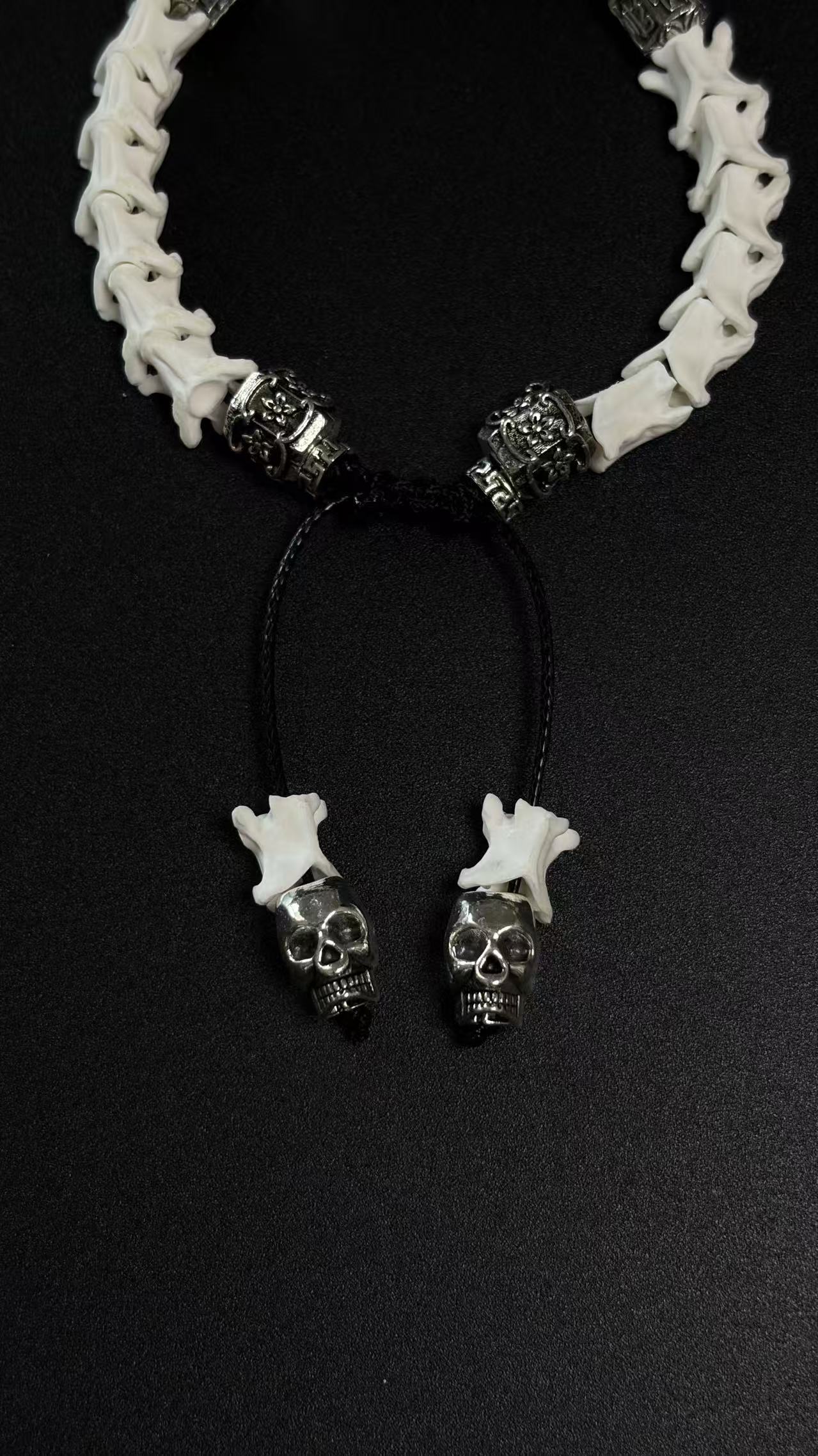 Real Snake Bone Bracelet – Skull Charm, Fish Scale Centerpiece & Bone Bead Gothic Dark Style