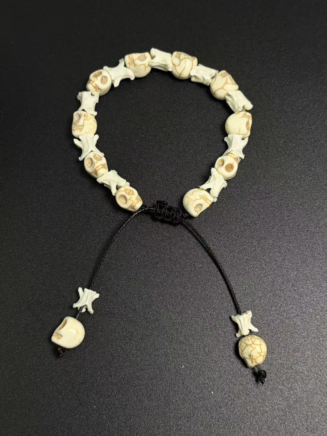 Real Snake Bone Bracelet – White Howlite Skull Beads & Vertebrae Spacers | All-White Gothic Dark Style