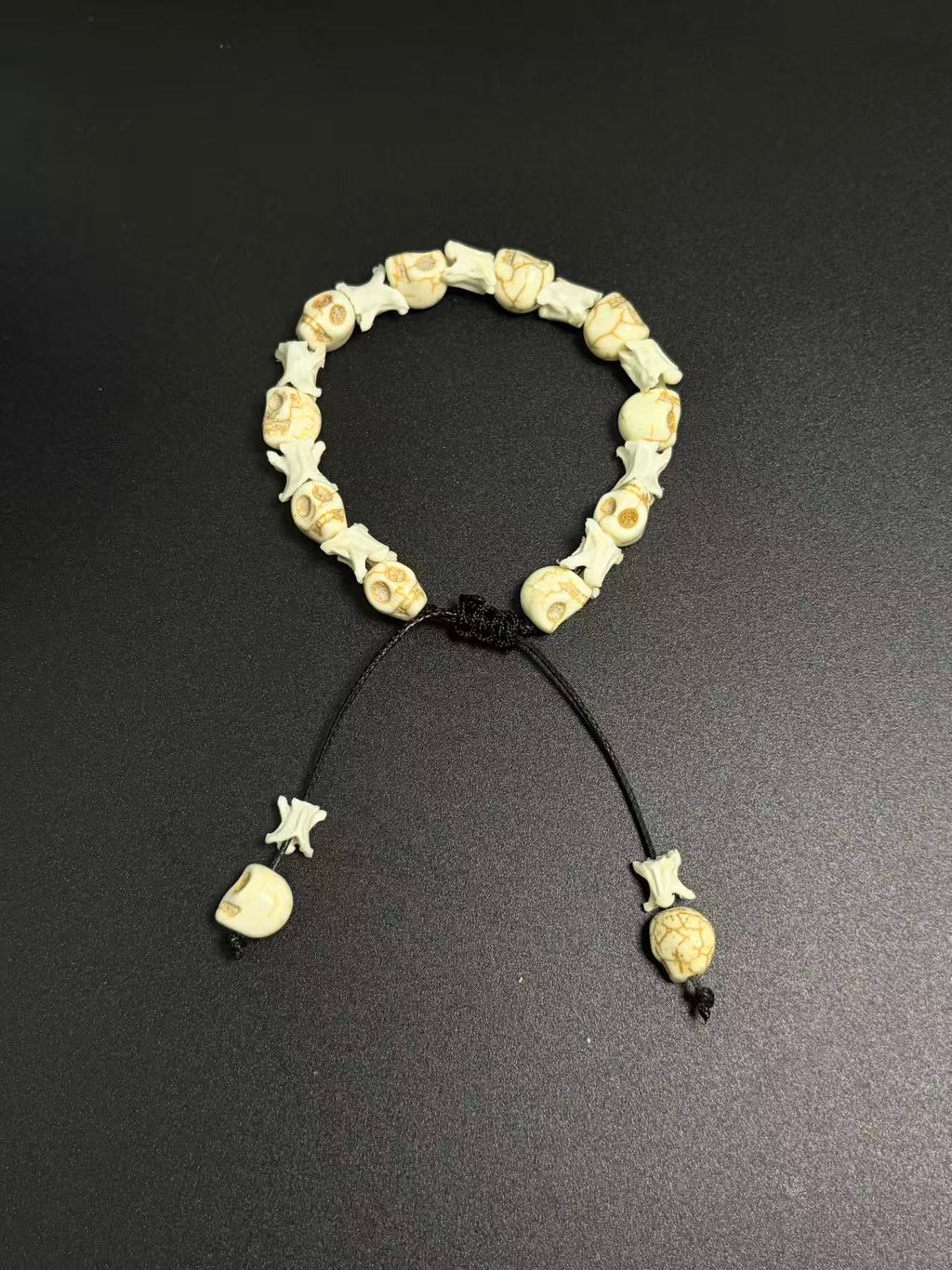 Real Snake Bone Bracelet – White Howlite Skull Beads & Vertebrae Spacers | All-White Gothic Dark Style