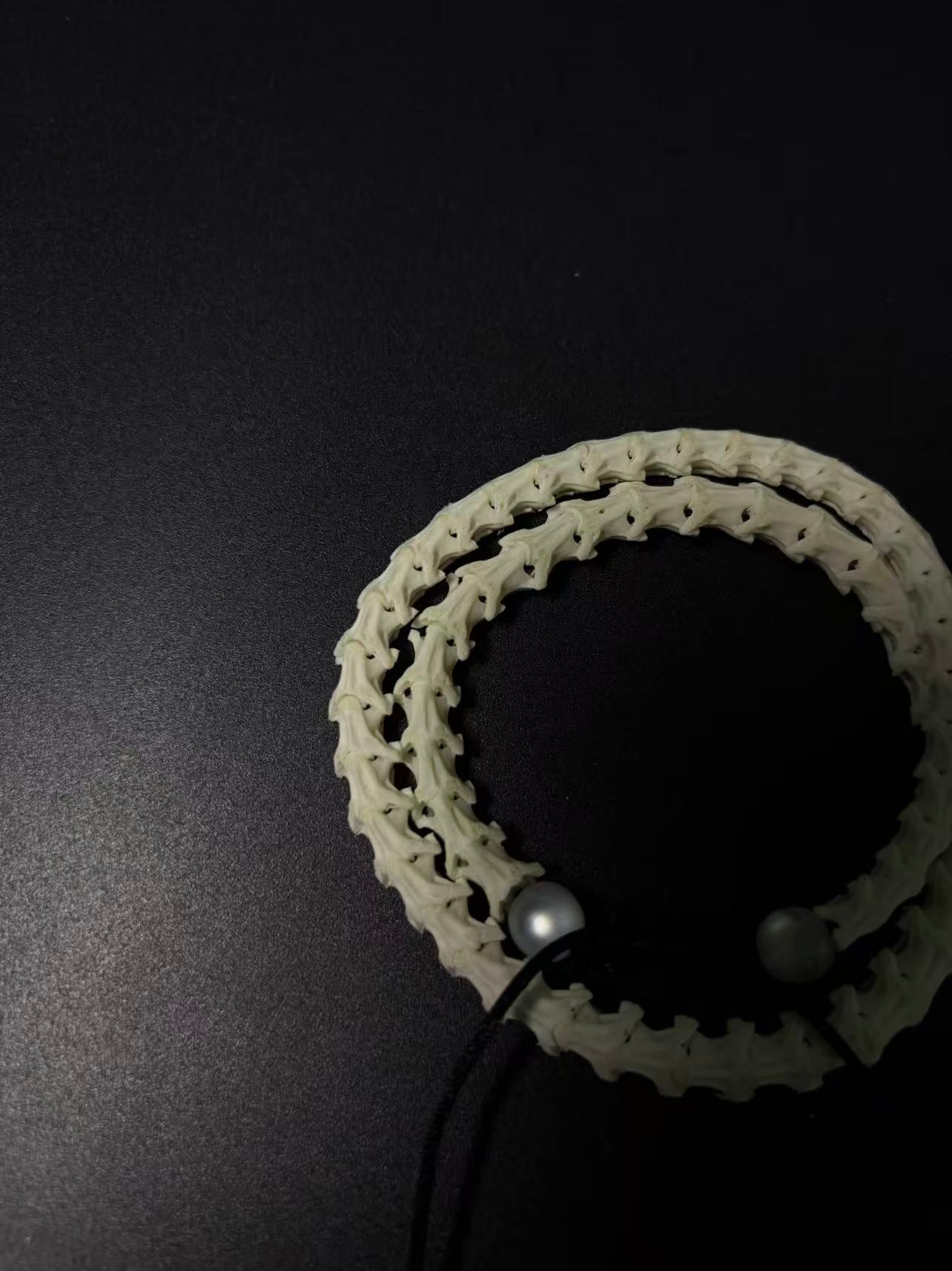 Real Snake Bone Wrap Bracelet – Pure Vertebrae Chain, Double Wrap Adjustable | Raw Dark Style