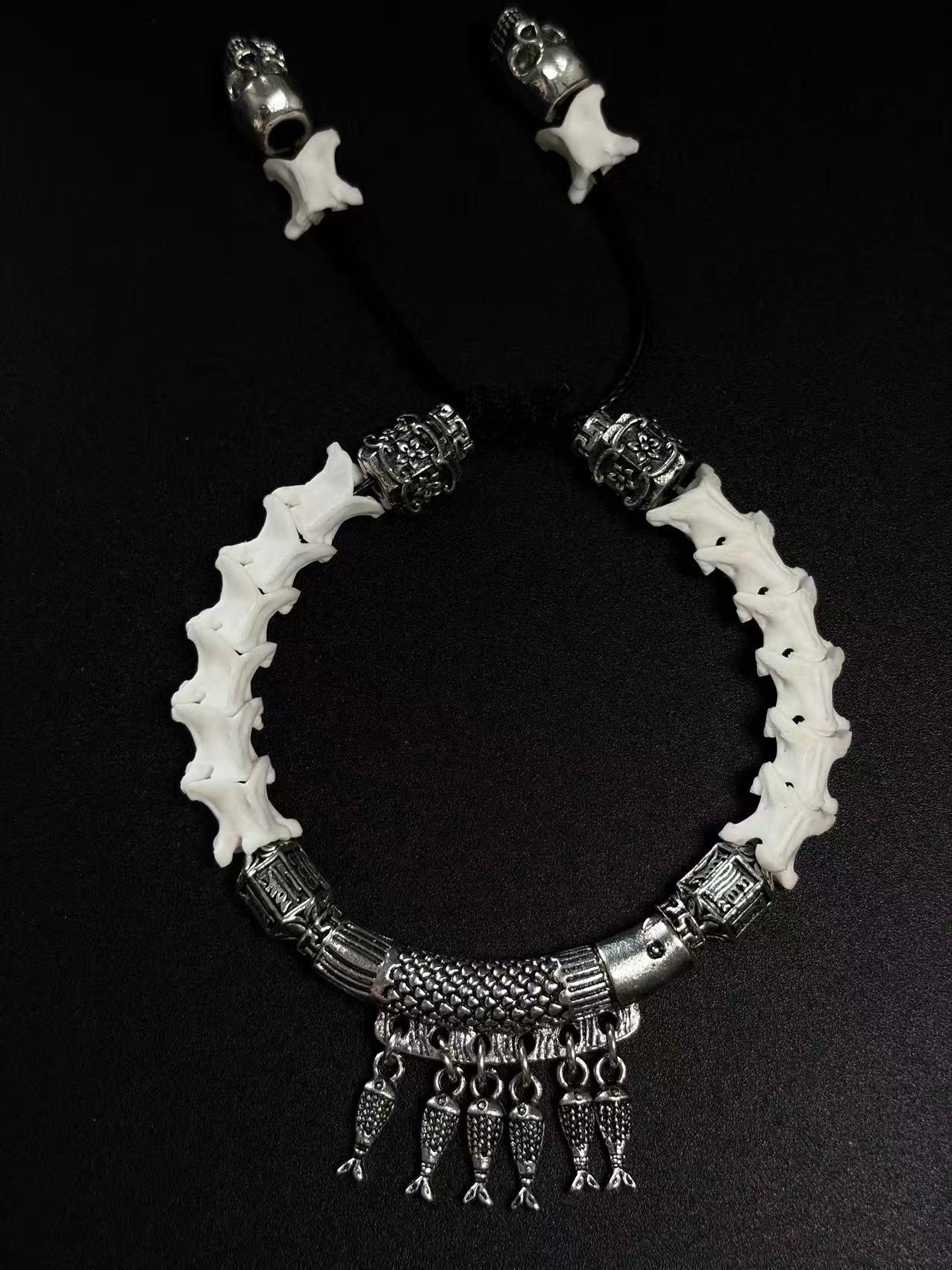 Real Snake Bone Bracelet – Skull Charm, Fish Scale Centerpiece & Bone Bead Gothic Dark Style