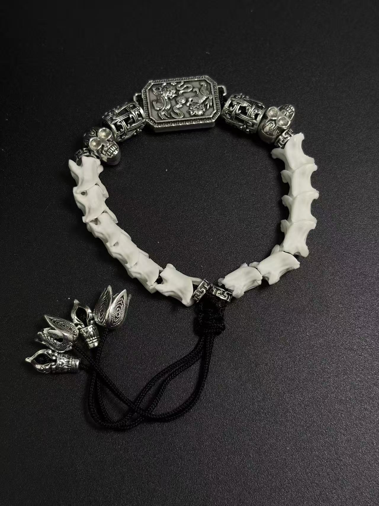 Real Snake Bone Bracelet – Pixiu Guardian Beast Silver Plaque, Crystal Skull & Triple Lotus Tassel | Chinese Talisman Dark Luxury