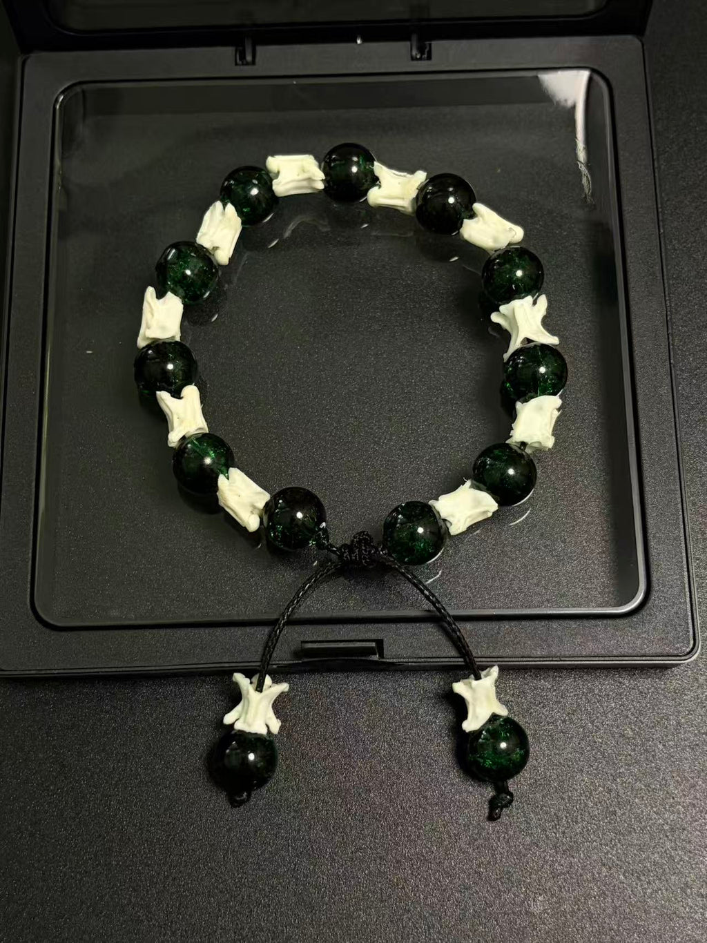 Real Snake Bone Bracelet – Dark Green Crackle Glass Beads & Vertebrae Spacers | Natural Jade-Like Finish