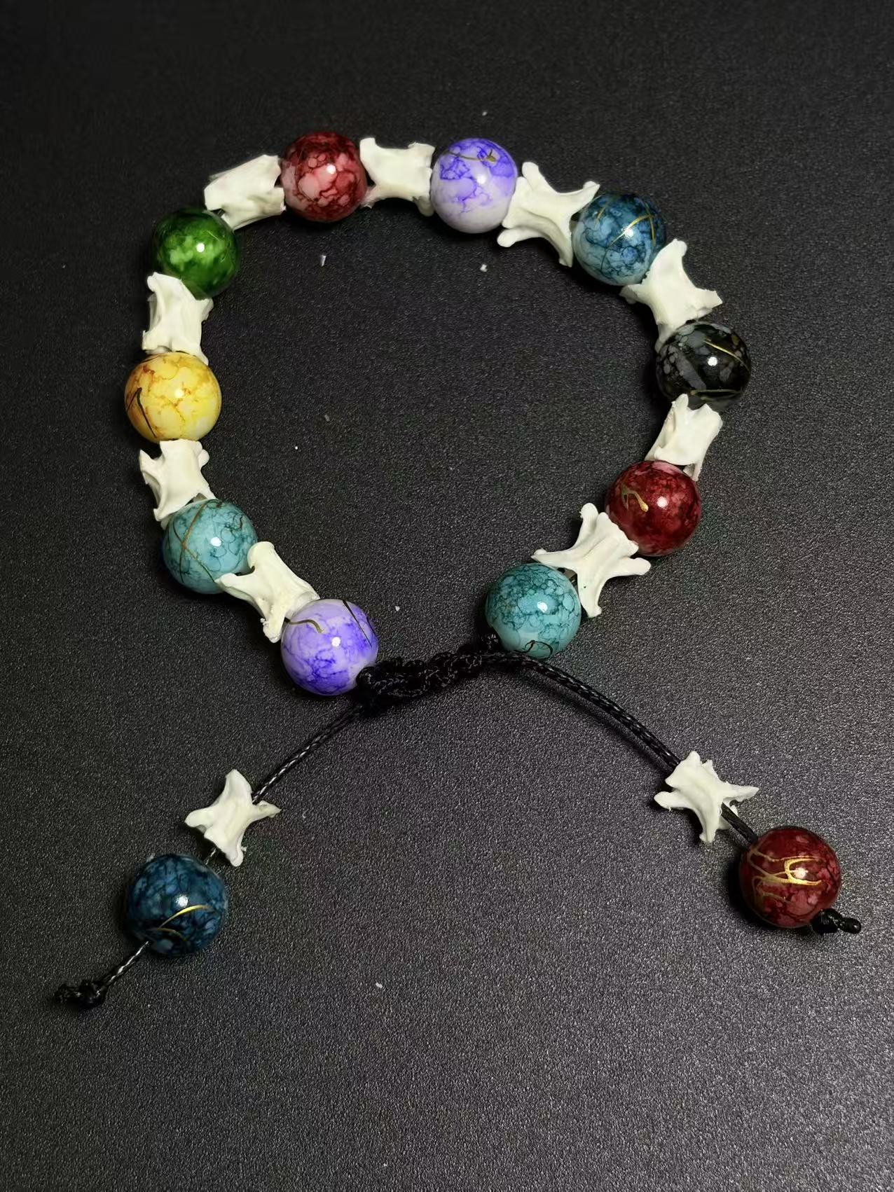 Real Snake Bone Bracelet – Seven Color Crackle Glass Beads & Vertebrae Spacers | Chakra Rainbow Dark Style